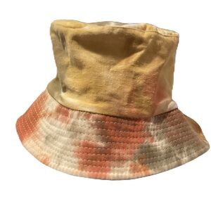 Free Press bucket hat.